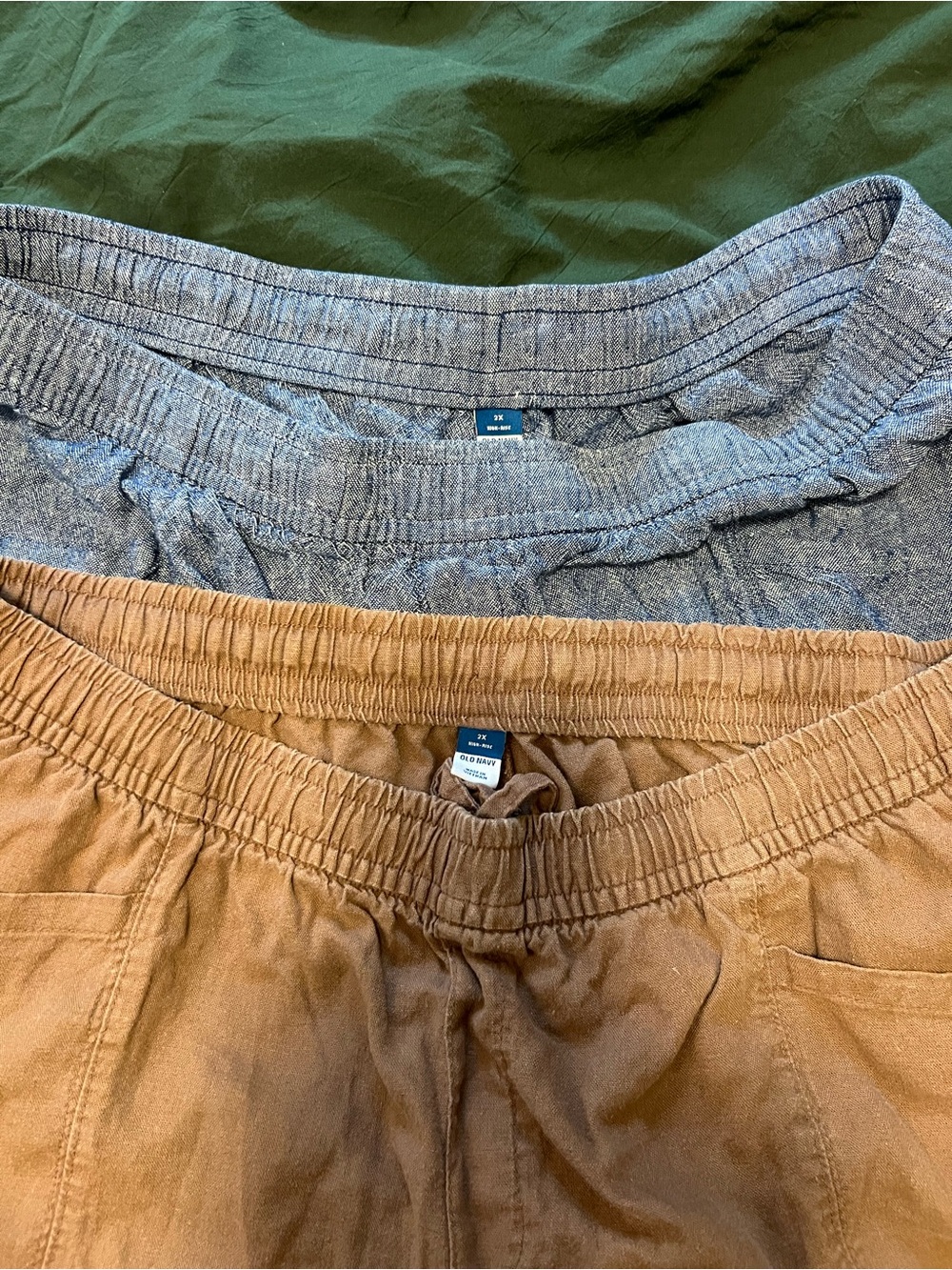 2 Pack Old Navy Linen Shorts 2X Brown and Chambray